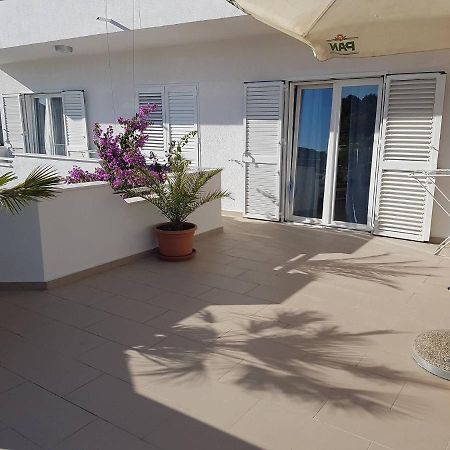 Apartmani Slavica Биоград-на-Мору Экстерьер фото