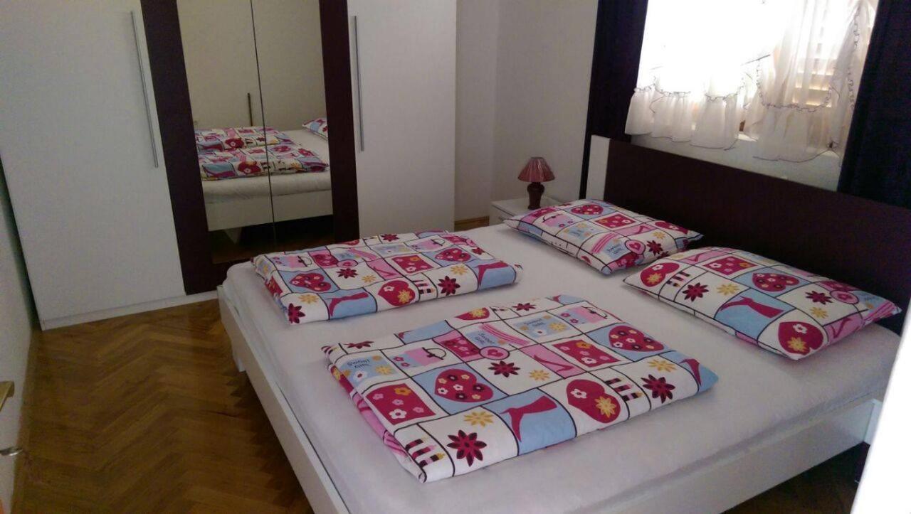 Apartmani Slavica Биоград-на-Мору Экстерьер фото