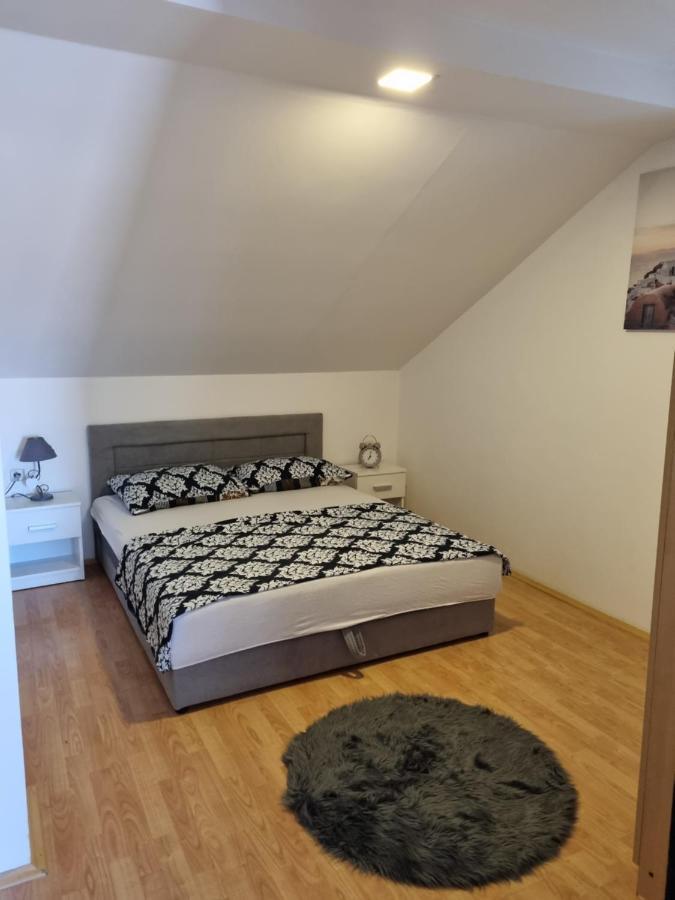 Apartmani Slavica Биоград-на-Мору Экстерьер фото