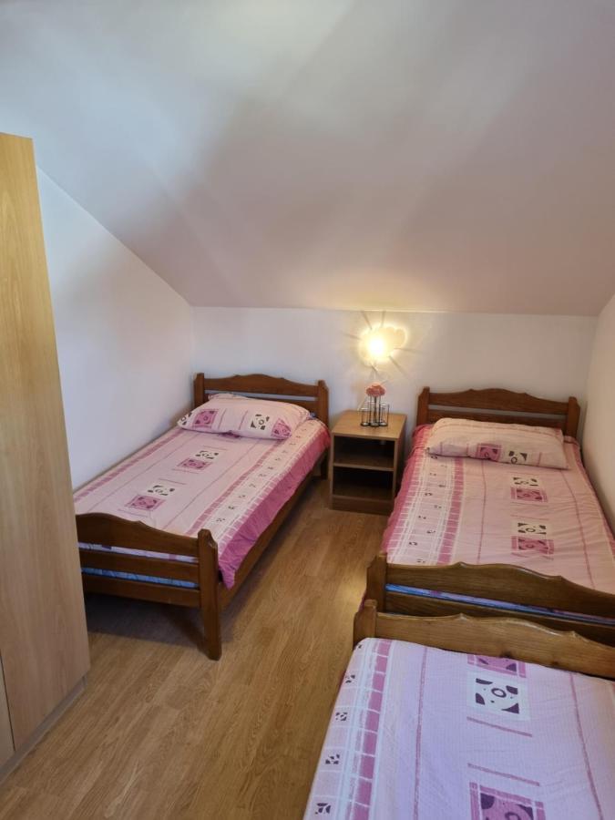 Apartmani Slavica Биоград-на-Мору Экстерьер фото