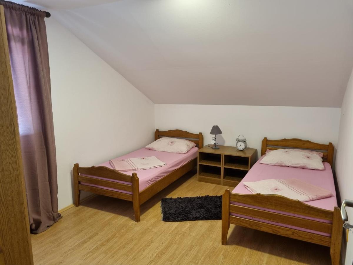 Apartmani Slavica Биоград-на-Мору Экстерьер фото