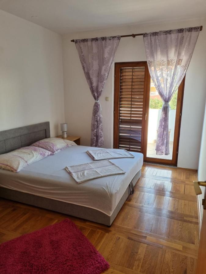 Apartmani Slavica Биоград-на-Мору Экстерьер фото